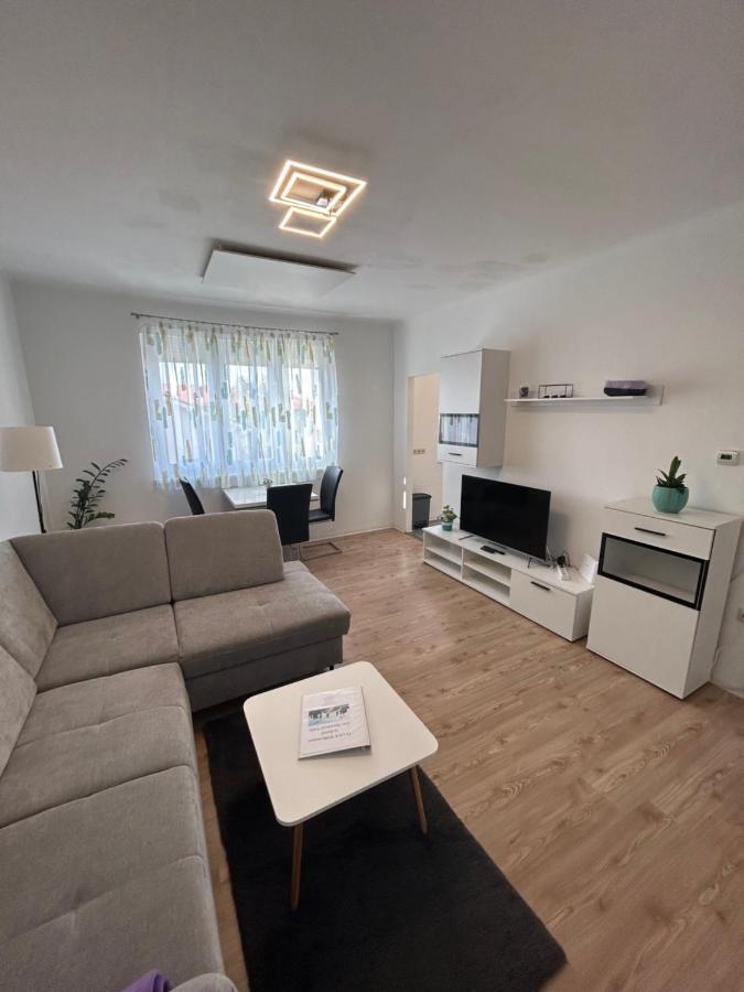 City Apartment Tulln Тульн Экстерьер фото